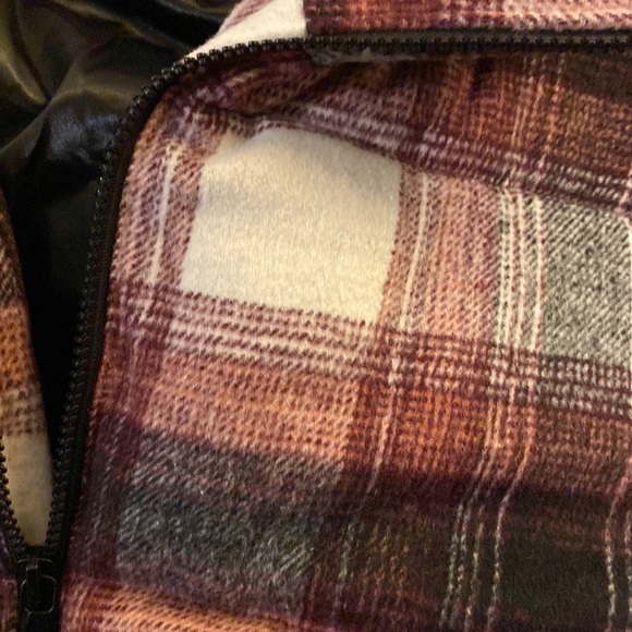 Women's Faux Wool Puffer Jacket - S.E. B.
By SEBBY White-Wn X-Large - Picture 10 of 11